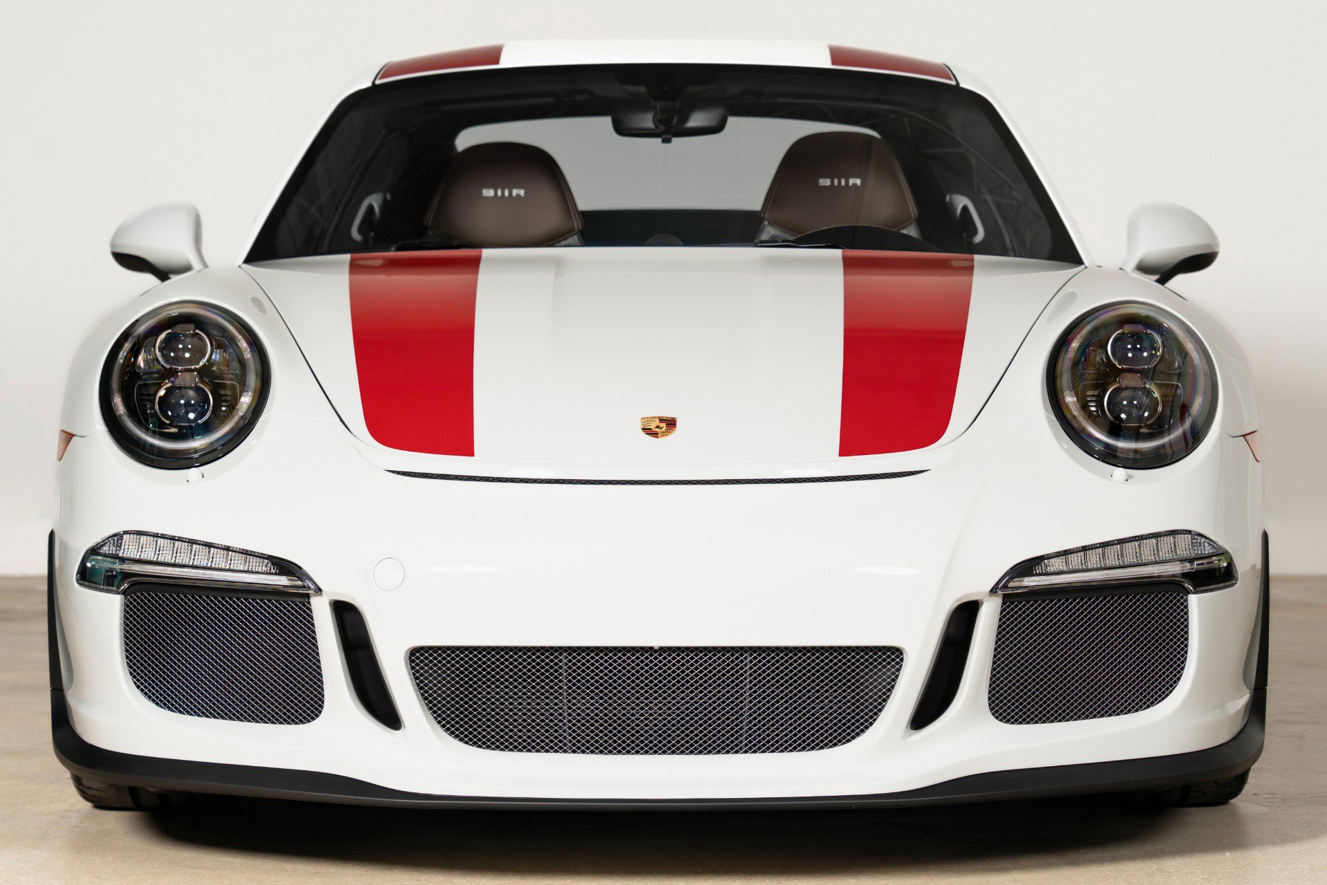 Used 2016 Porsche 911 R image 3
