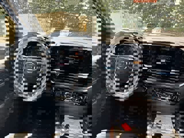 New 2026 GMC Sierra 2500 SLT w/ SLT Premium Package image 14