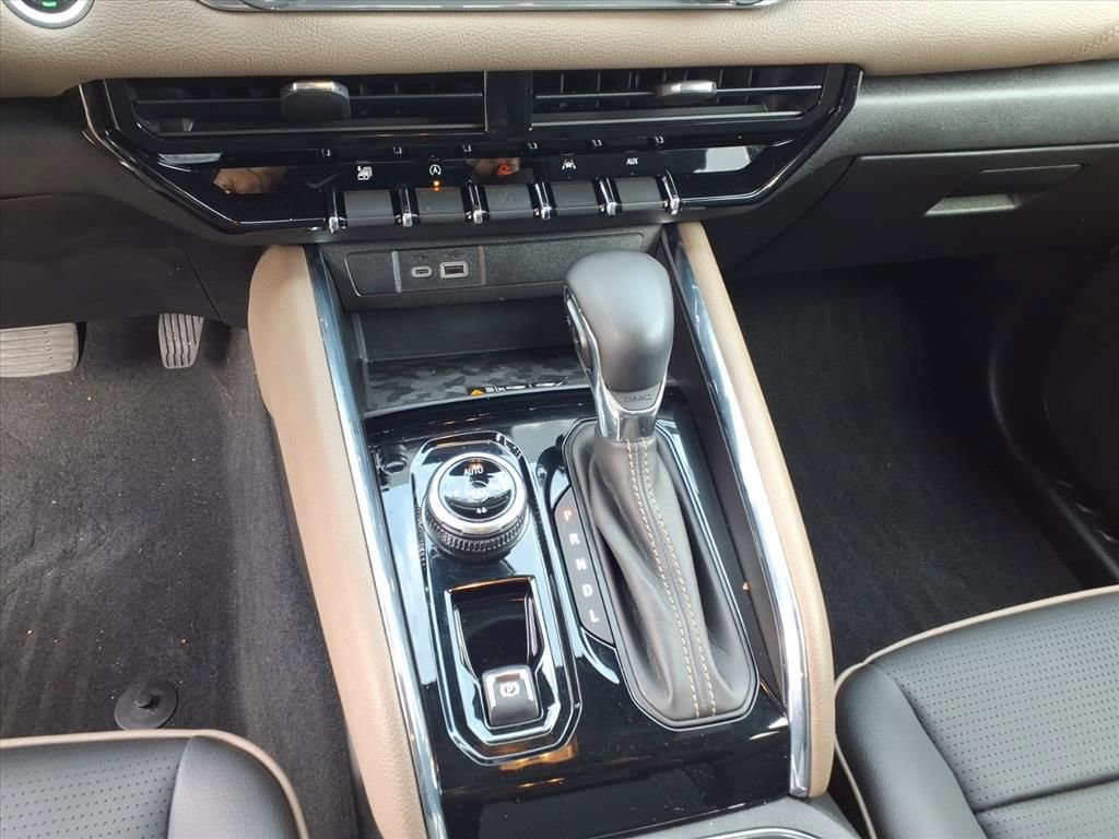 Certified 2024 GMC Canyon Denali image 31