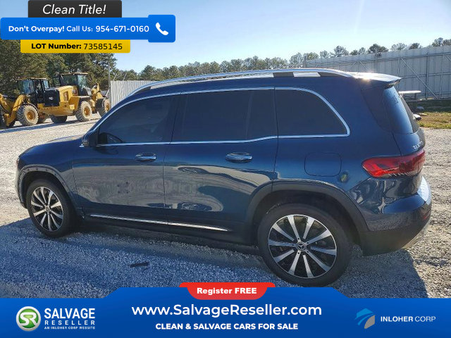 Used 2021 Mercedes-Benz GLB 250 w/ Premium Package image 3
