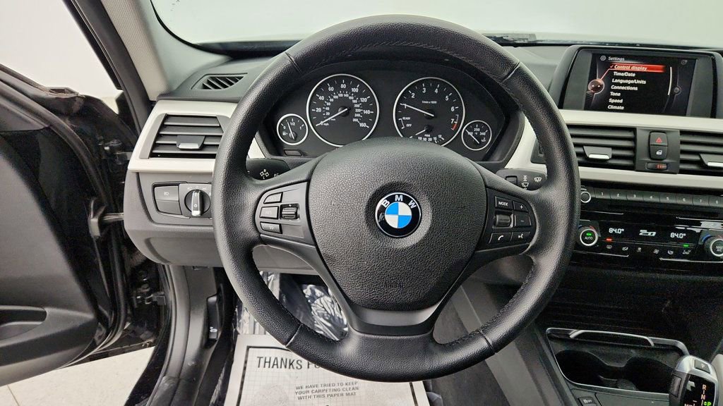 Used 2016 BMW 320i 4dr Sdn 320i with Driving Assi image 13