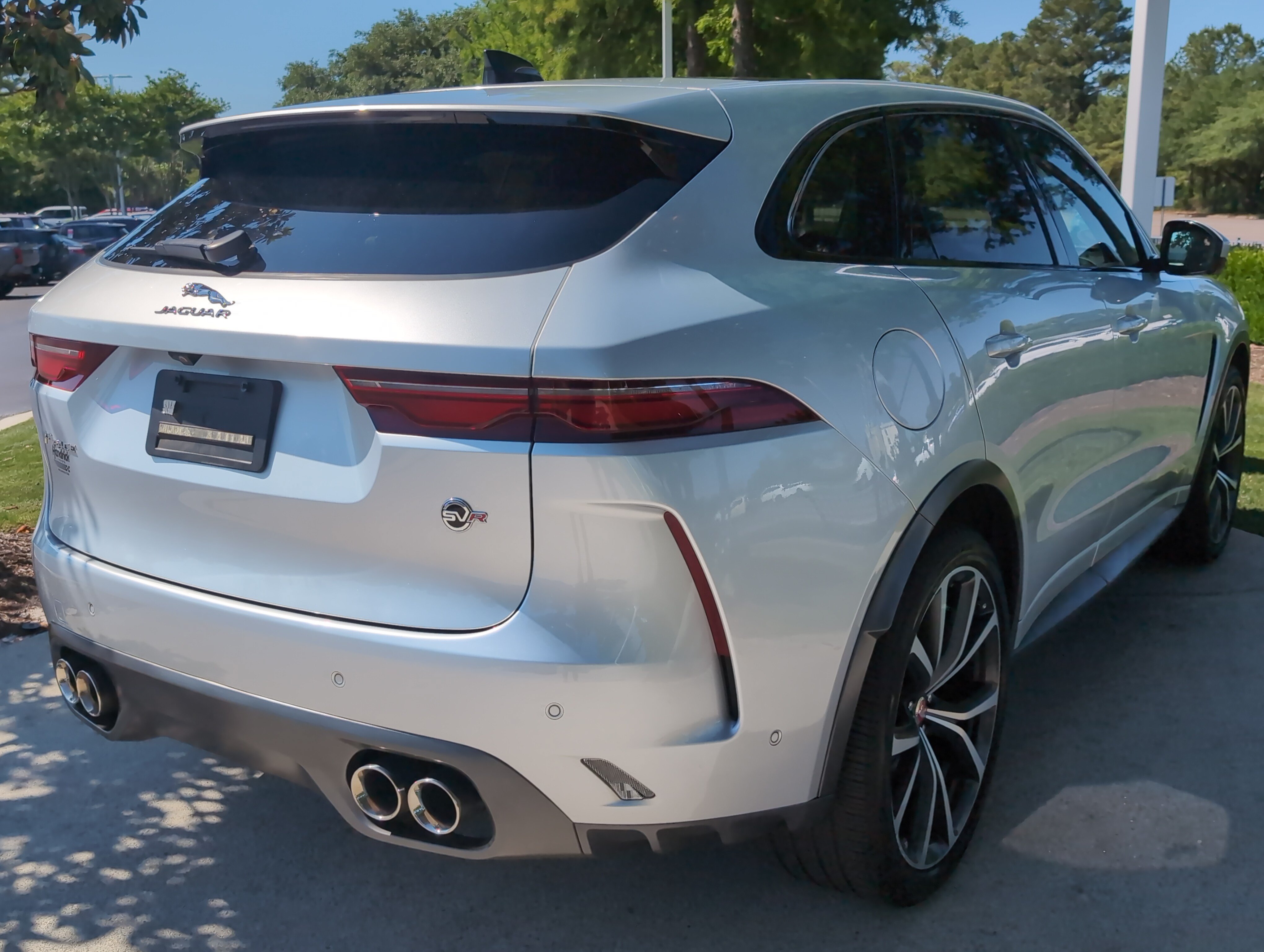 Used 2022 Jaguar F-PACE SVR AWD/4WD image 19