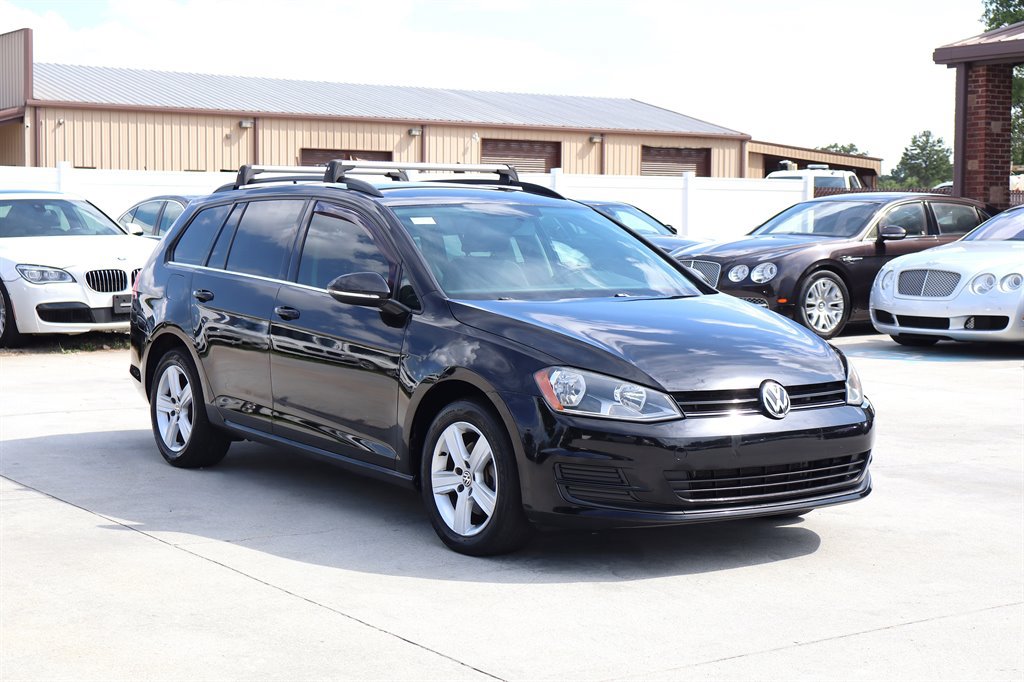 Used 2015 Volkswagen Golf TDI S FWD image 9