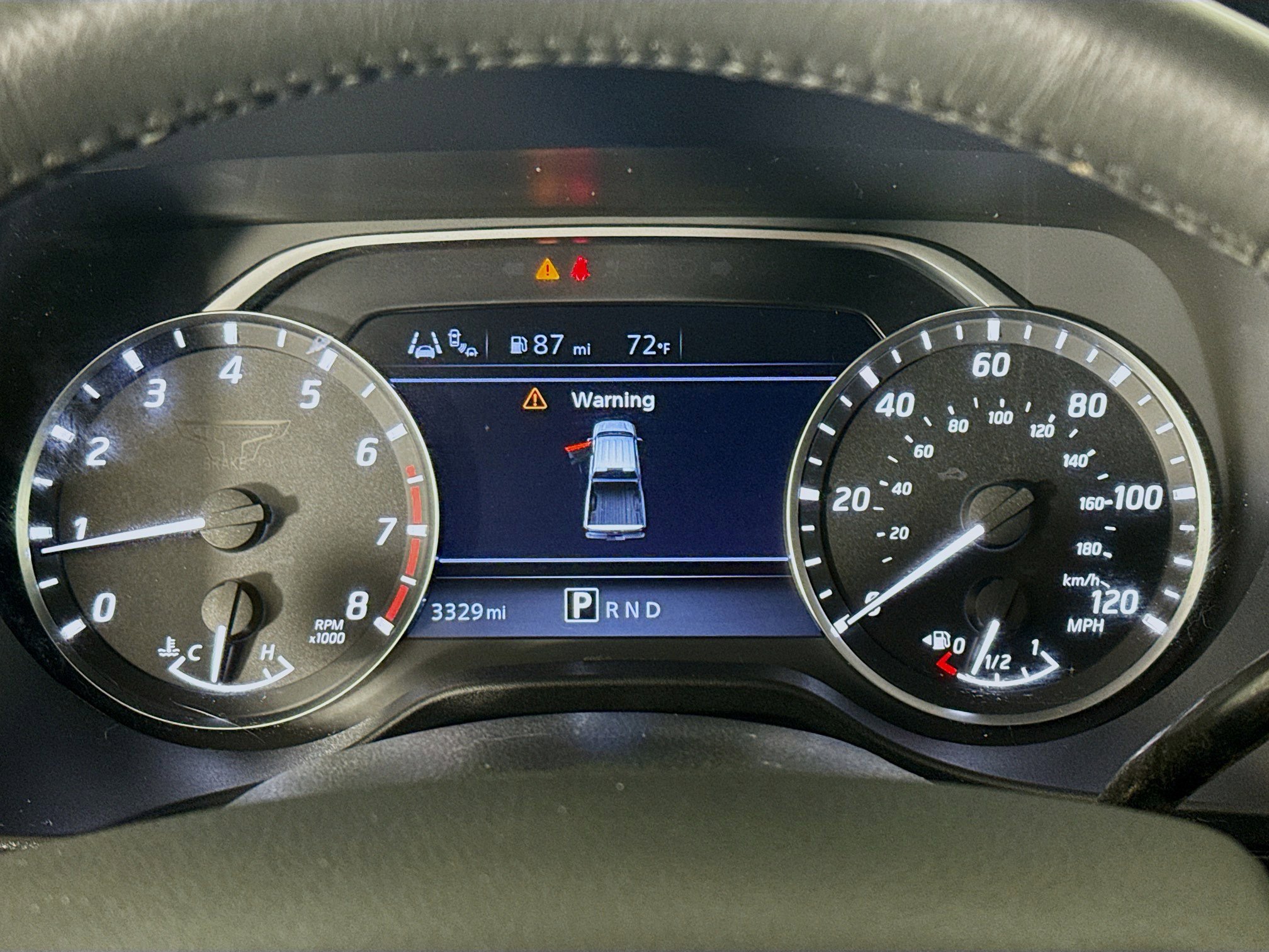 Used 2024 Nissan Titan SV w/ SV Convenience Package image 16