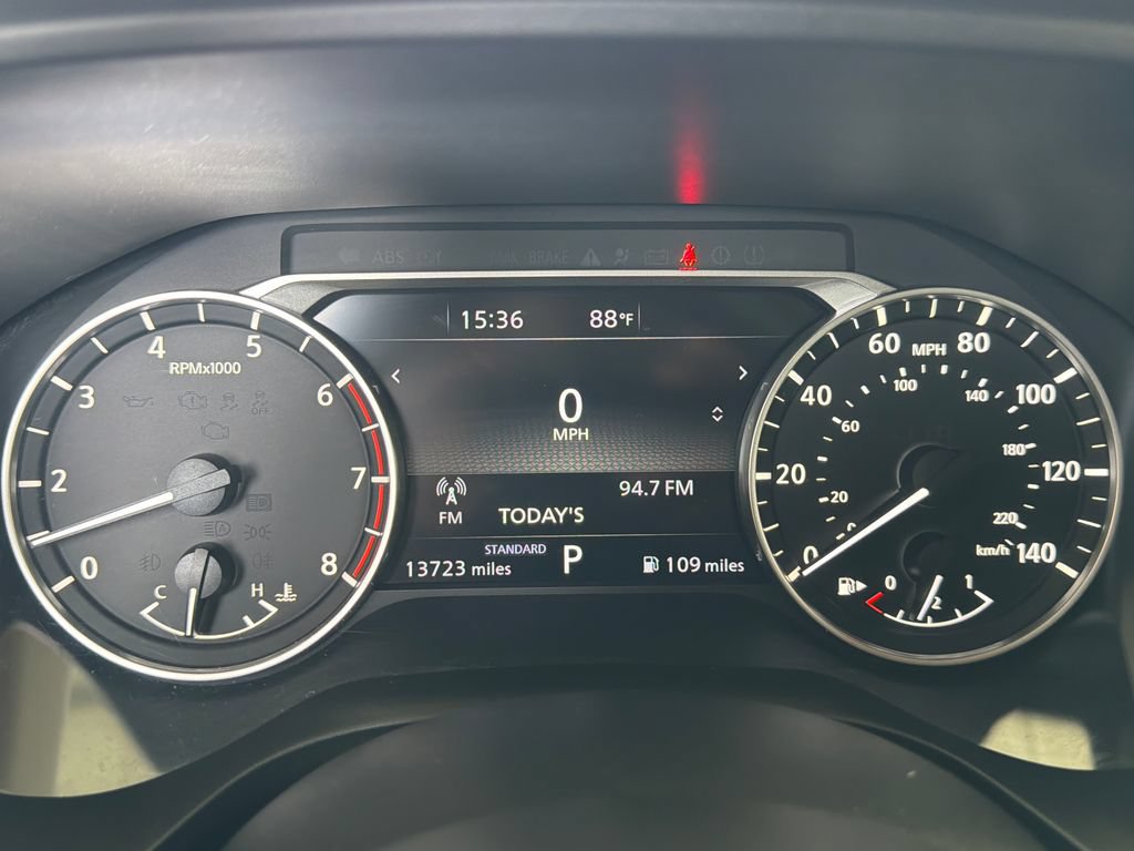 Used 2023 Nissan Rogue SV FWD image 22
