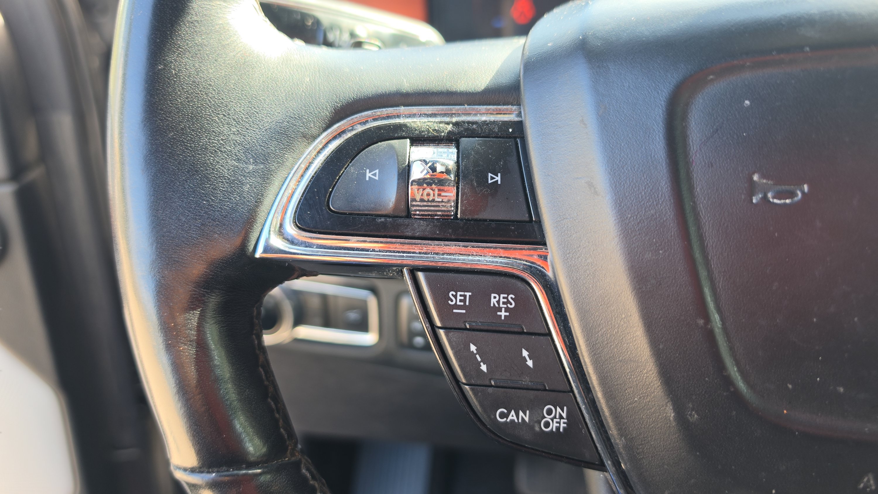 Used 2021 Lincoln Navigator Reserve w/ Luxury Package AWD/4WD image 13