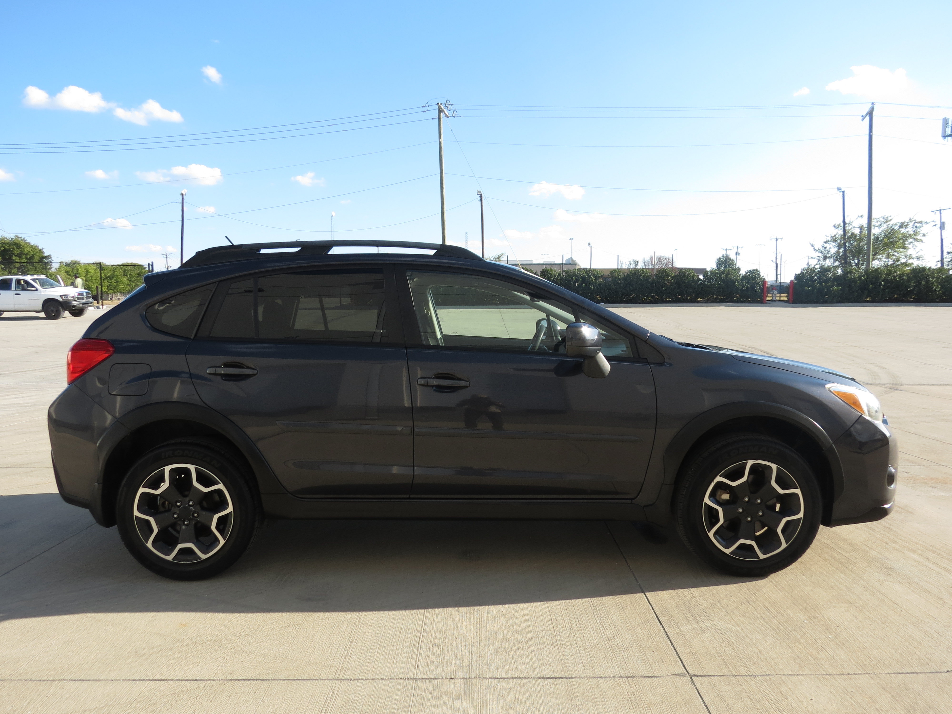 Used 2013 Subaru Crosstrek 2.0i Premium AWD/4WD image 6