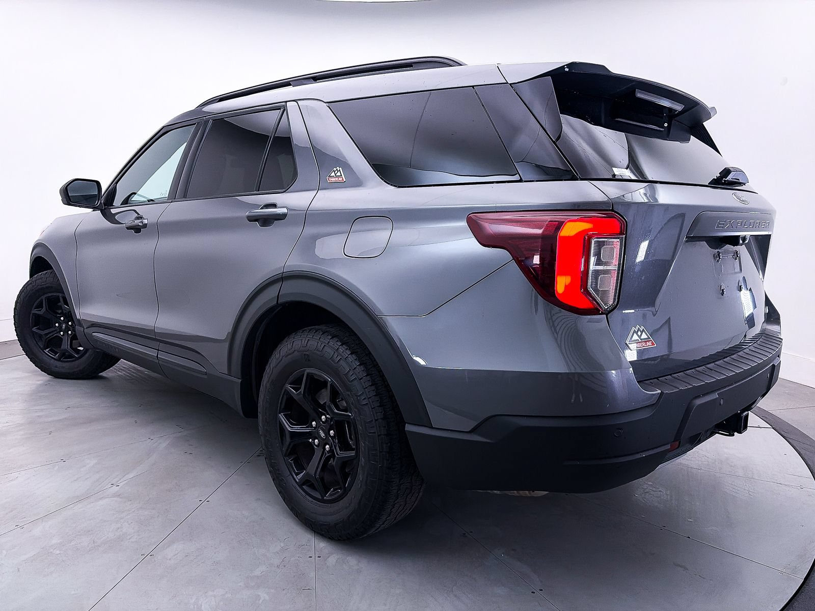 Used 2023 Ford Explorer Timberline AWD/4WD image 3
