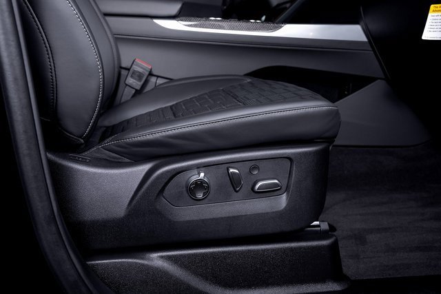 Used 2025 Cadillac Escalade V image 82