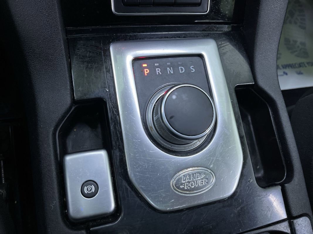 Used 2016 Land Rover LR4 HSE LUX image 25
