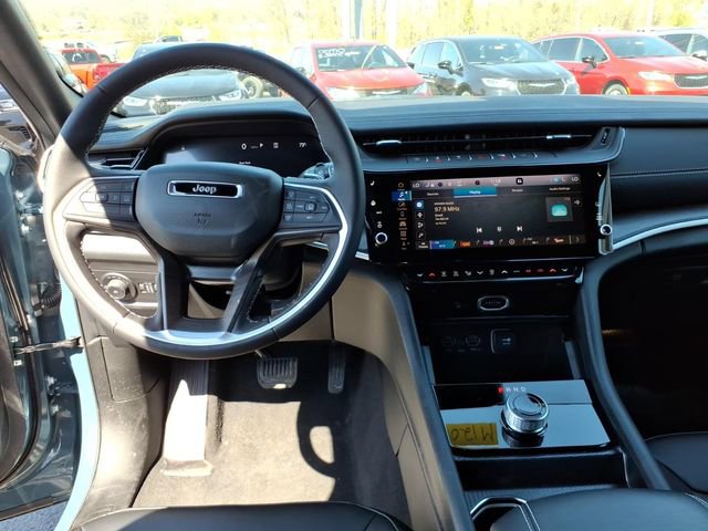 New 2026 Jeep Grand Cherokee L Limited w/ Limited Altitude Package RWD image 9