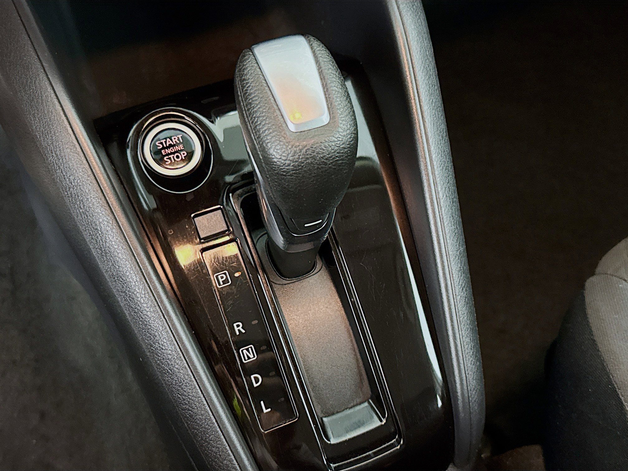 Used 2022 Nissan Kicks S image 19