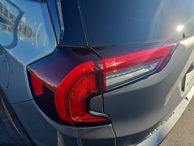 Used 2024 GMC Terrain AT4 w/ Tech Package image 30