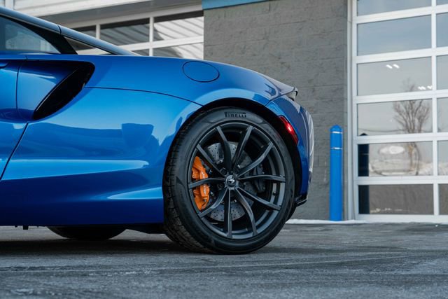 Used 2024 McLaren Artura image 29