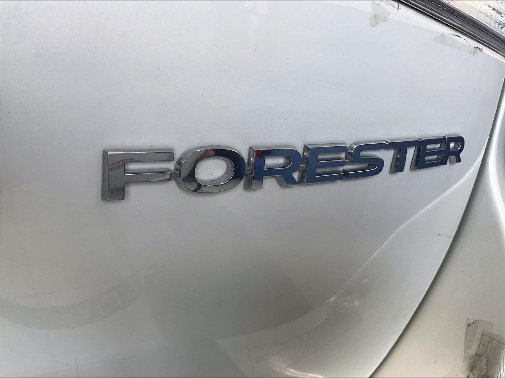 Used 2023 Subaru Forester AWD/4WD image 29