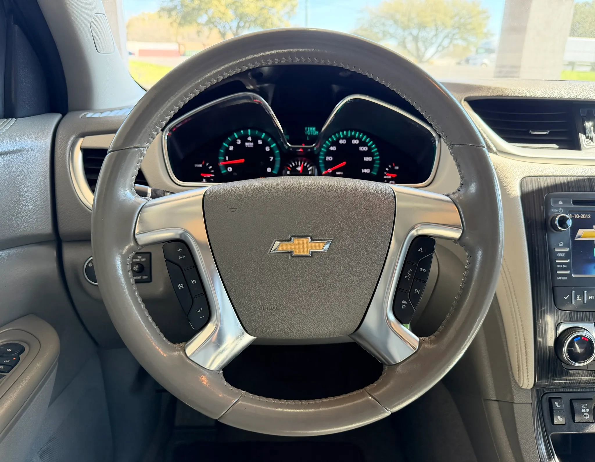 Used 2016 Chevrolet Traverse LT image 8