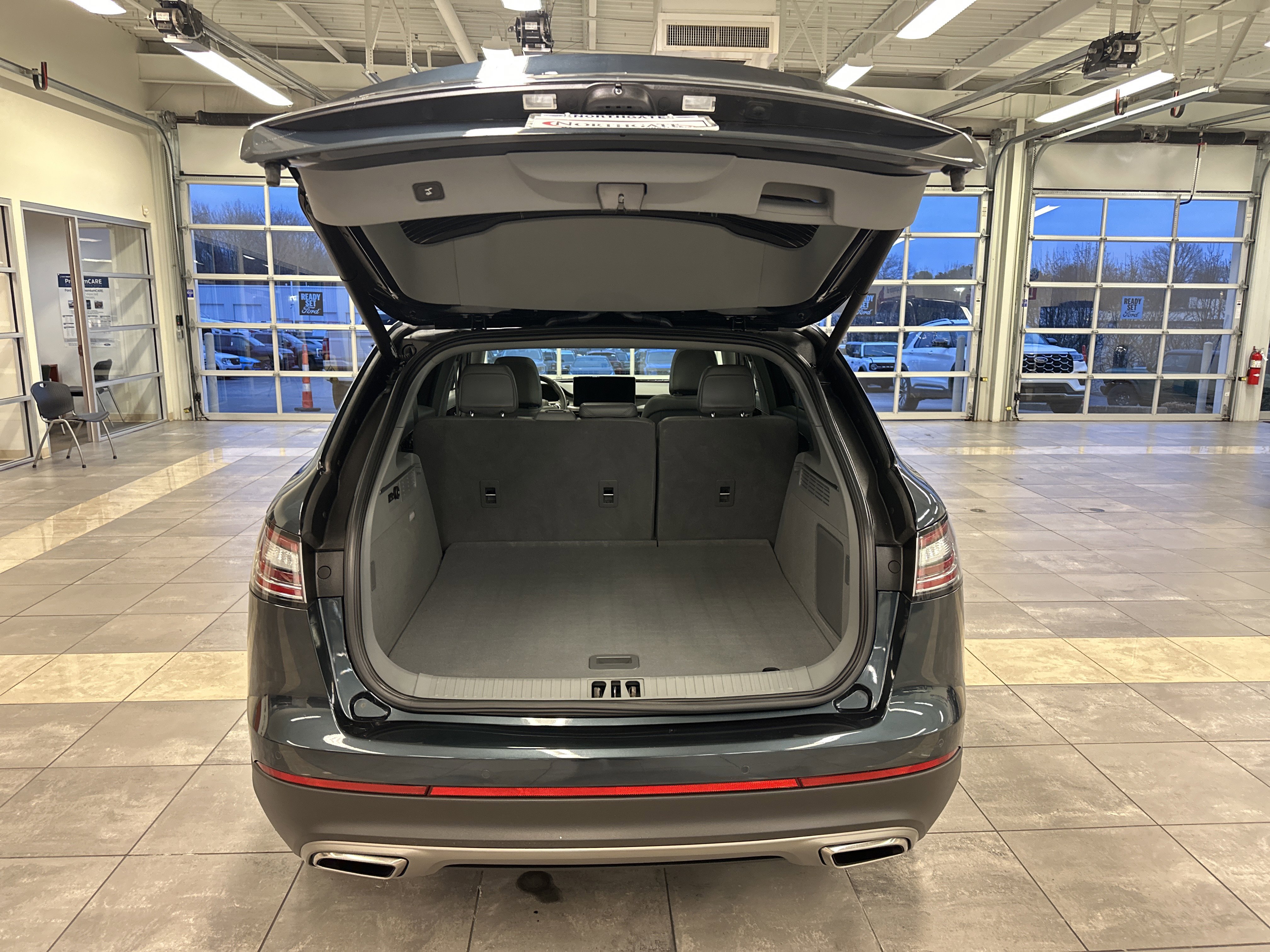 Used 2022 Lincoln Nautilus Reserve w/ Luxury Package image 29