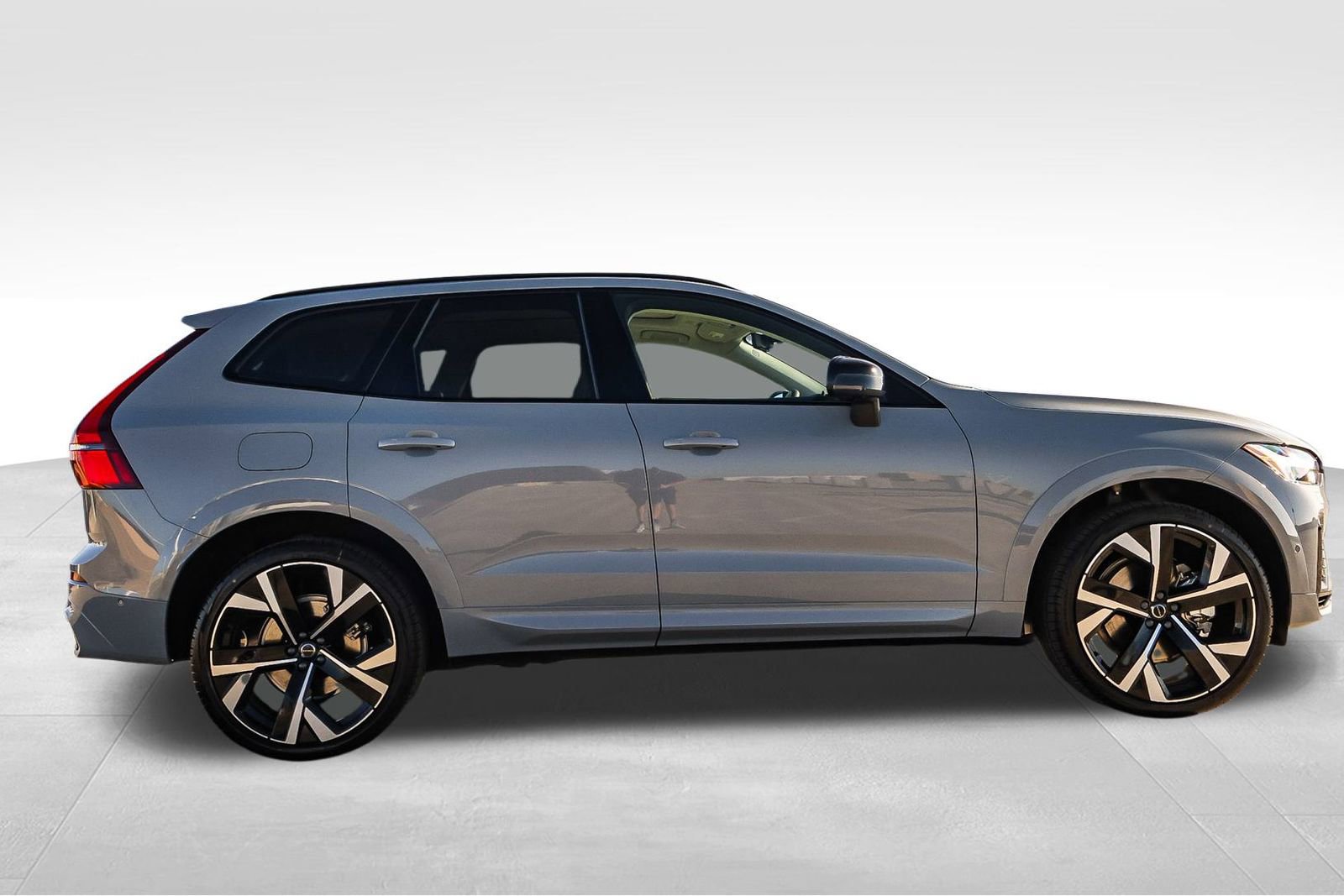 New 2026 Volvo XC60 T8 Ultra AWD/4WD image 4