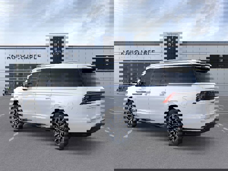 New 2026 Lincoln Navigator L Black Label image 4