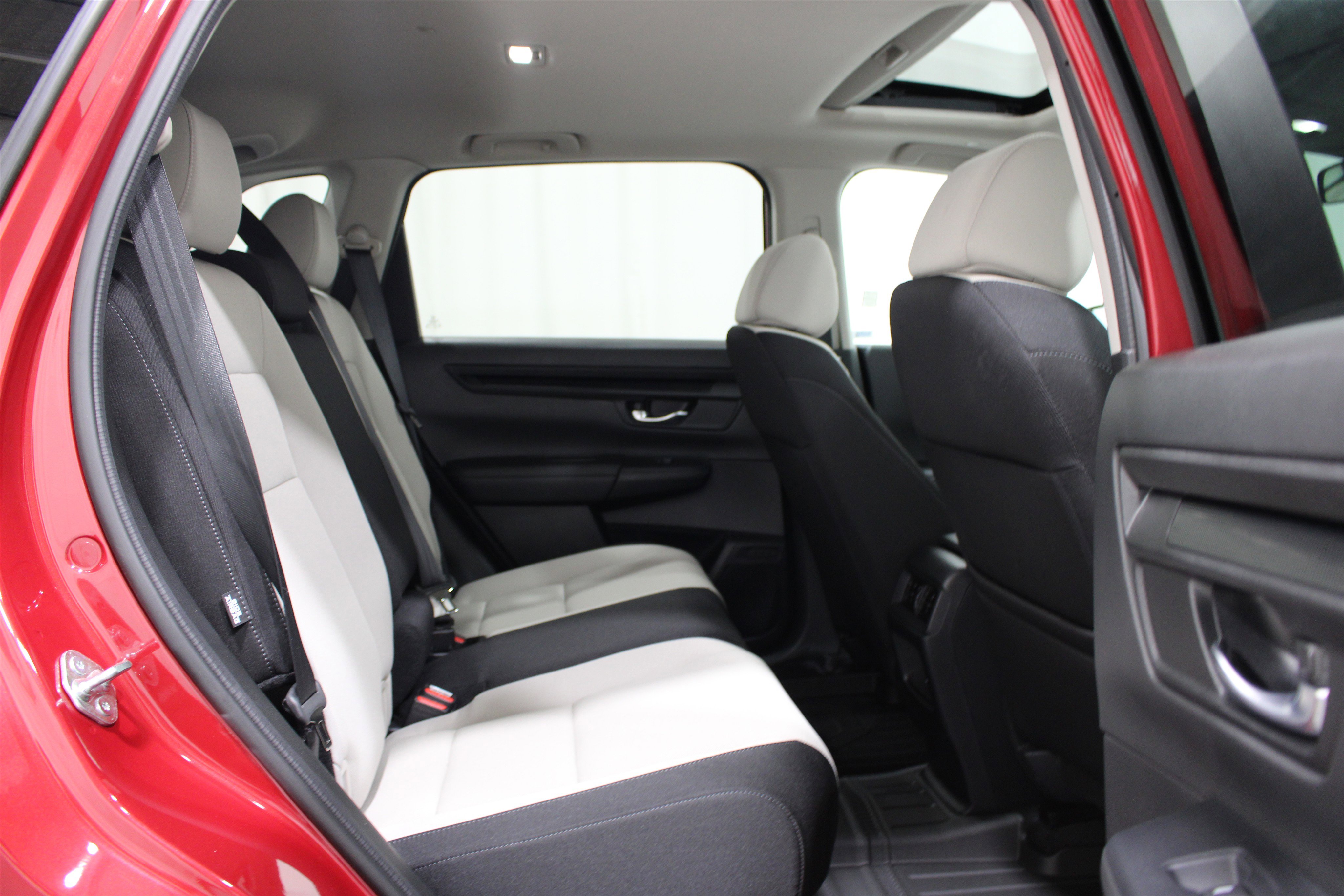 Used 2025 Honda CR-V EX image 22