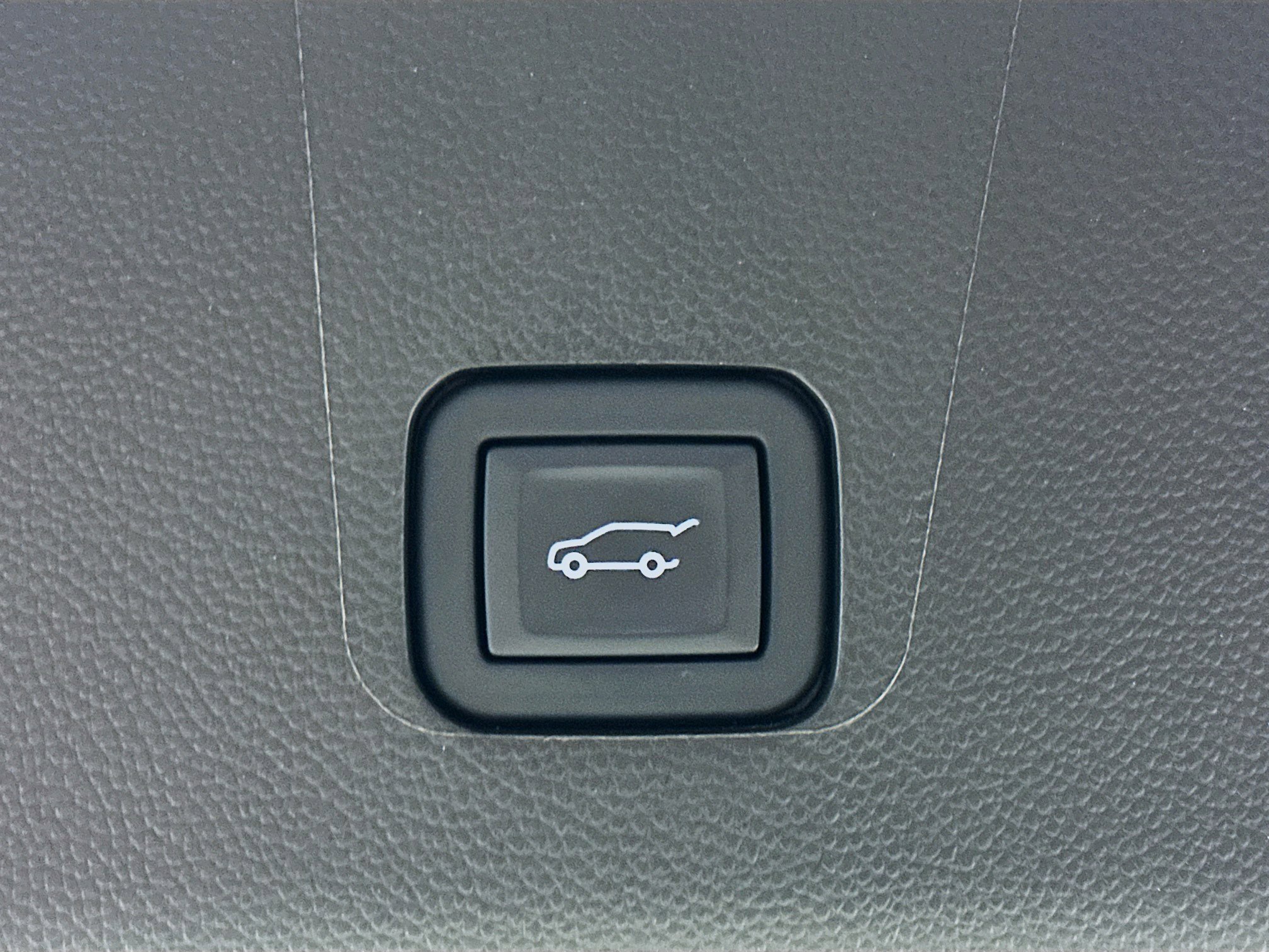 Used 2023 Chevrolet Traverse LT image 30