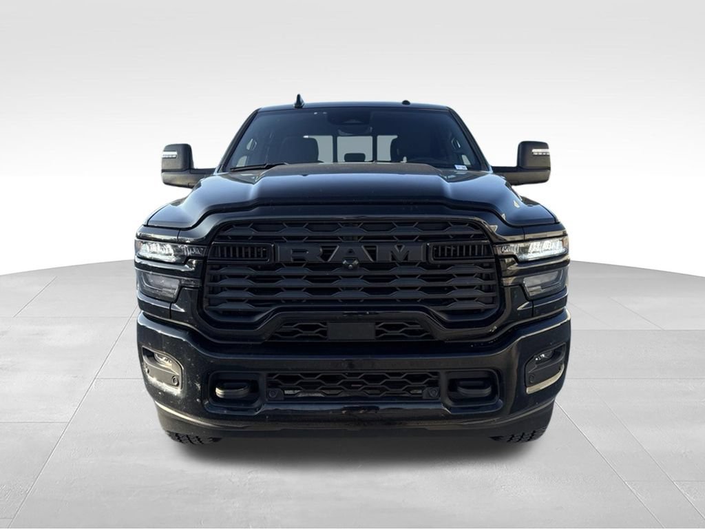 Used 2025 RAM 2500 Big Horn AWD/4WD image 2