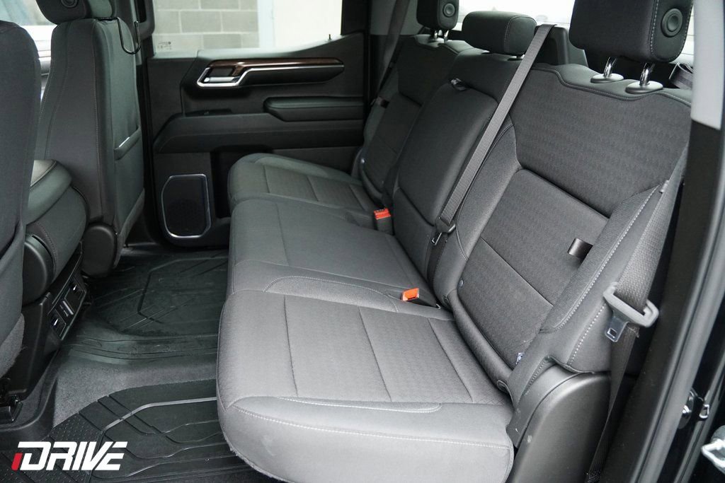 Used 2024 Chevrolet Silverado 1500 RST w/ Protection Package image 34