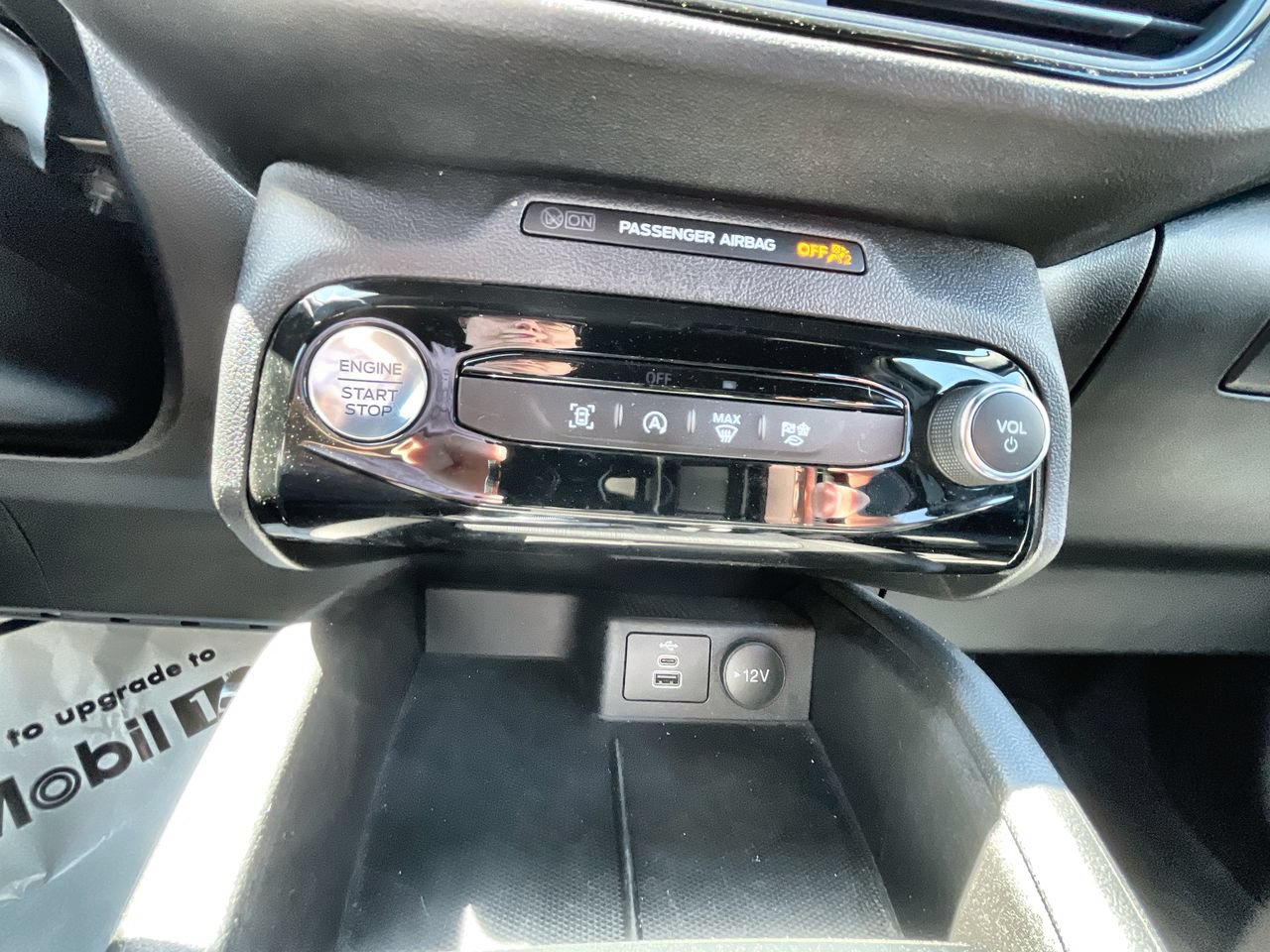 Used 2024 Ford Escape ST-Line w/ Tech Pack #1 FWD image 18