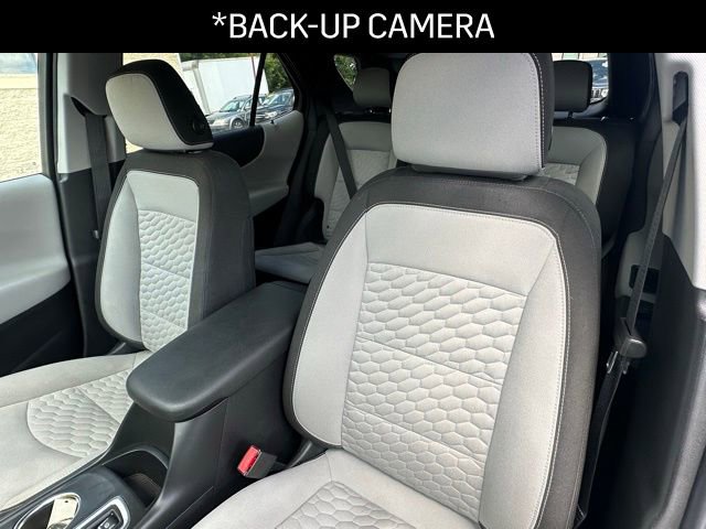 Used 2021 Chevrolet Equinox LT image 2
