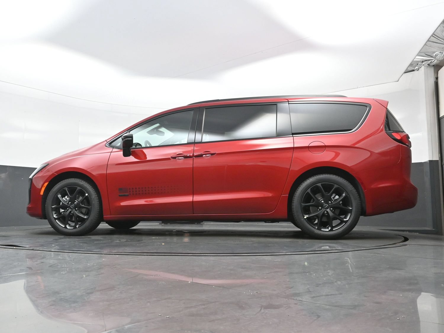 New 2027 Chrysler Pacifica Select FWD image 16
