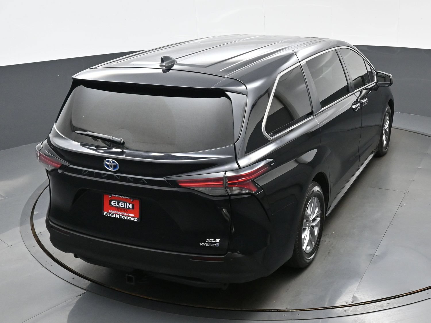 Used 2022 Toyota Sienna XLE FWD image 42