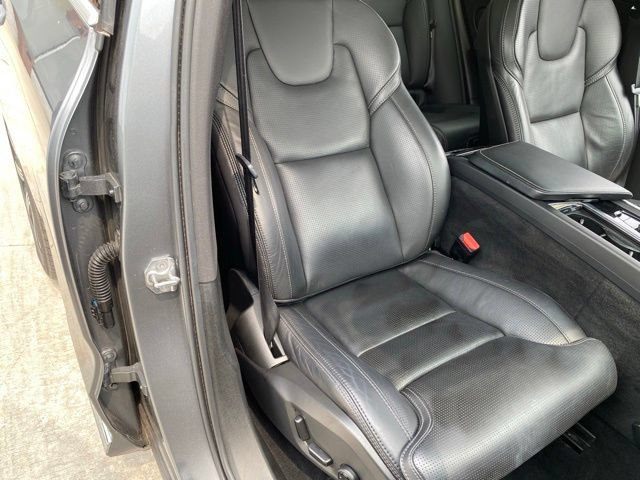 Used 2021 Volvo XC60 T5 Inscription w/ Climate Package AWD/4WD image 35