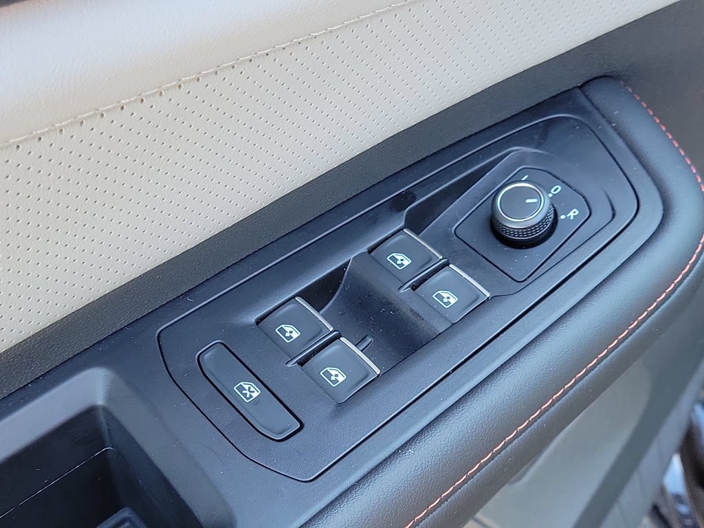 New 2025 Volkswagen Atlas Peak Edition SE AWD/4WD image 22