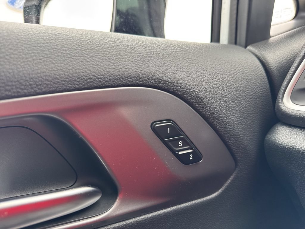 New 2026 Chrysler Pacifica Select AWD/4WD image 6