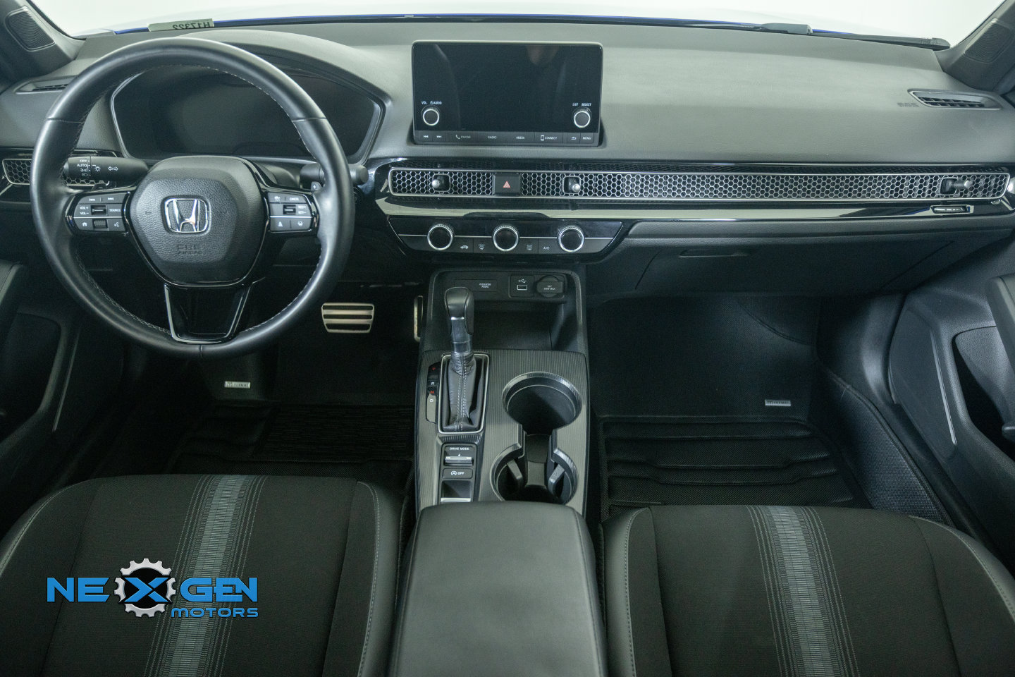 Used 2024 Honda Civic Sport image 3