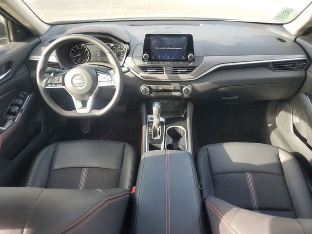 Used 2025 Nissan Altima 2.5 SR image 11