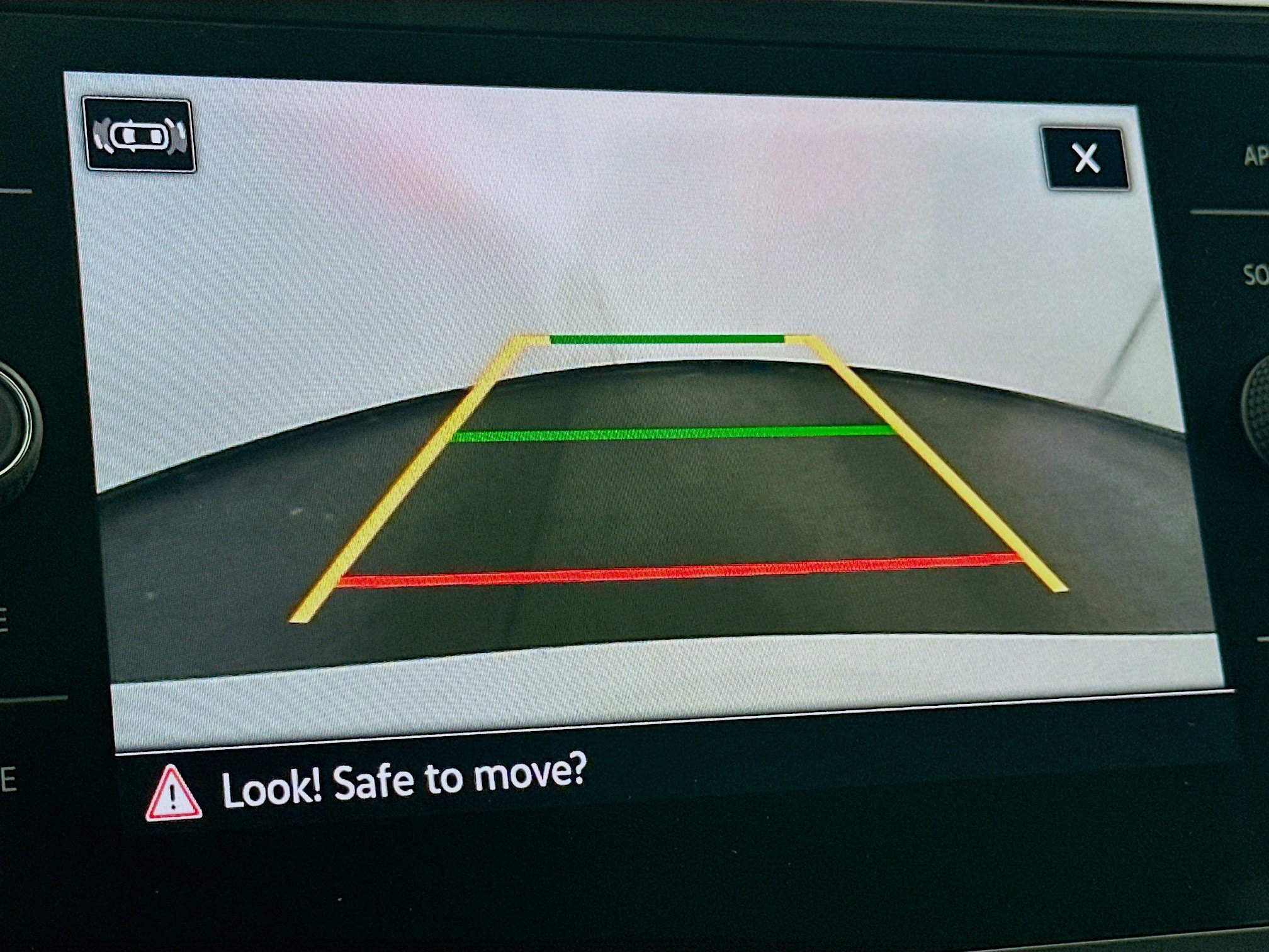 Used 2024 Volkswagen Tiguan S image 22