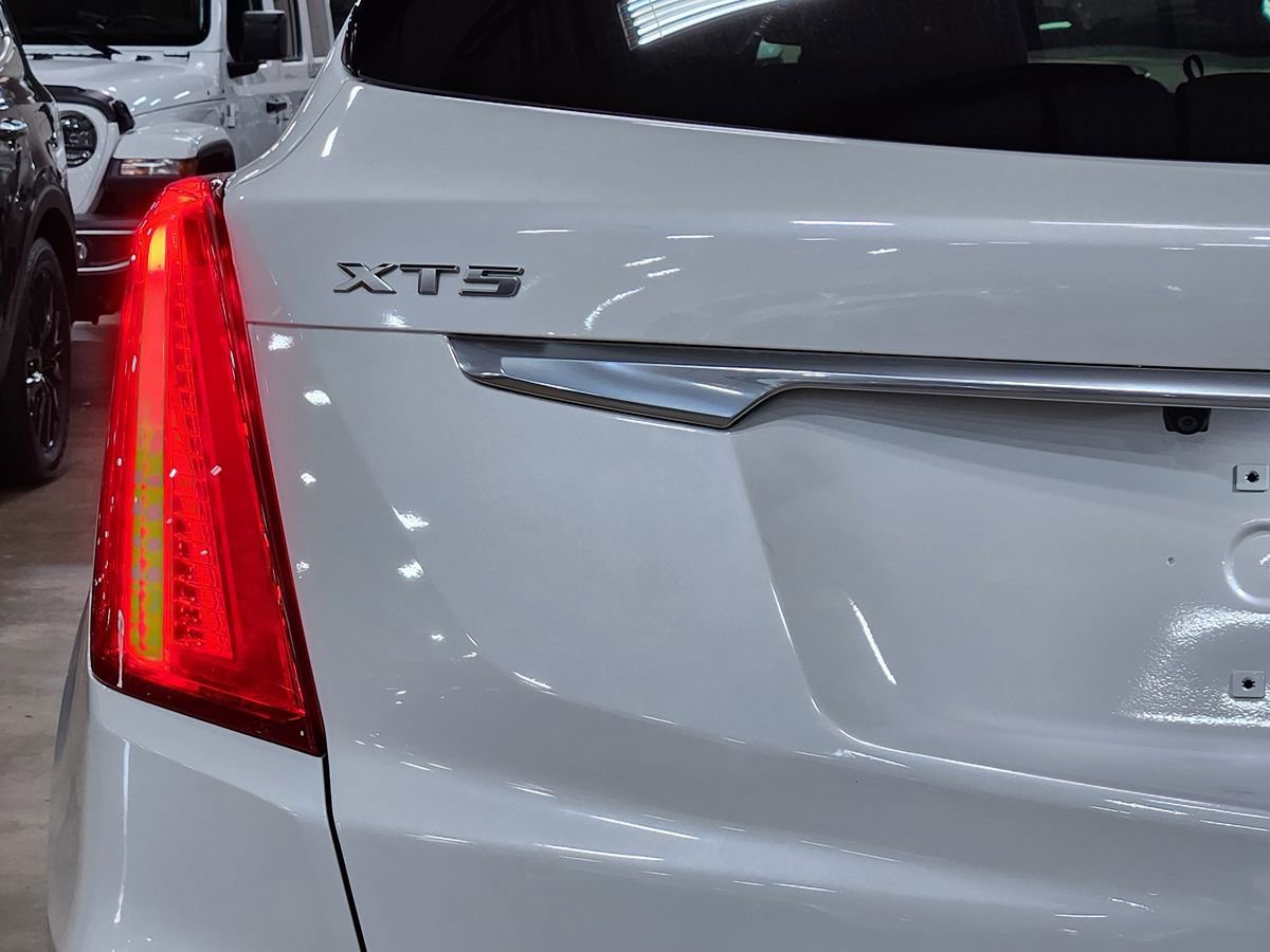 Used 2019 Cadillac XT5 Luxury FWD image 20