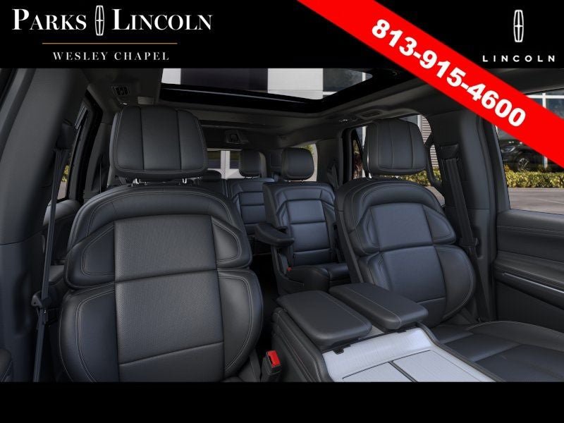 New 2026 Lincoln Navigator Reserve w/ Jet Appearance Package AWD/4WD image 10