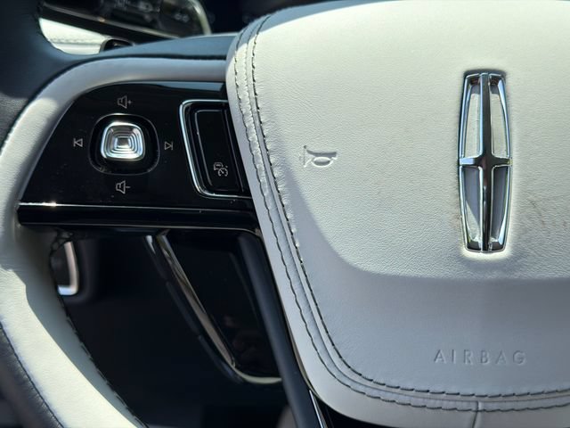 New 2026 Lincoln Aviator 2WD w/ Jet Appearance Package image 28