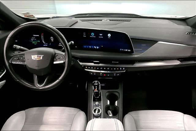 Used 2024 Cadillac XT4 Sport AWD/4WD image 18