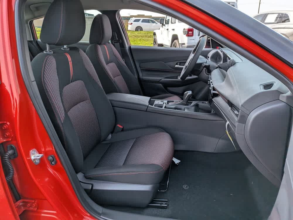 New 2026 Nissan Sentra SR FWD image 15
