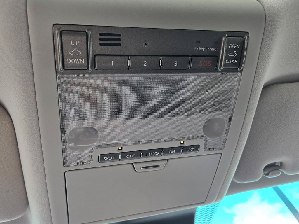 Used 2011 Lexus LS 460 w/ Comfort Pkg RWD image 30