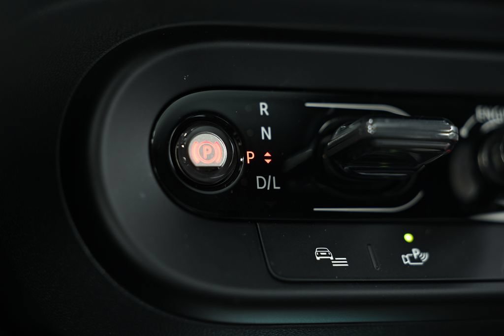 New 2026 MINI Cooper 2-Door Hardtop FWD image 36
