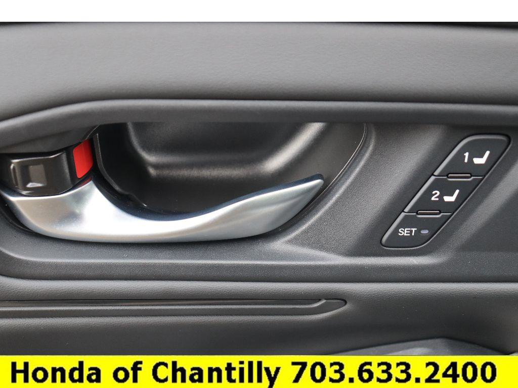 Certified 2025 Honda Accord EX-L image 19