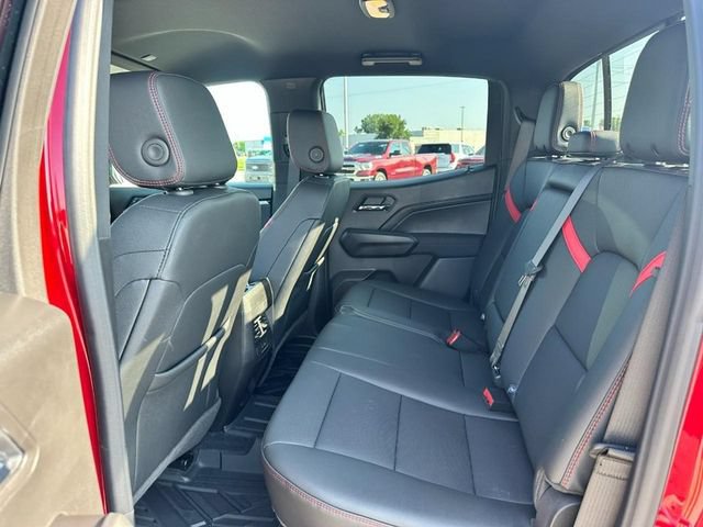 Used 2026 Chevrolet Colorado Z71 w/ Technology Package AWD/4WD image 10