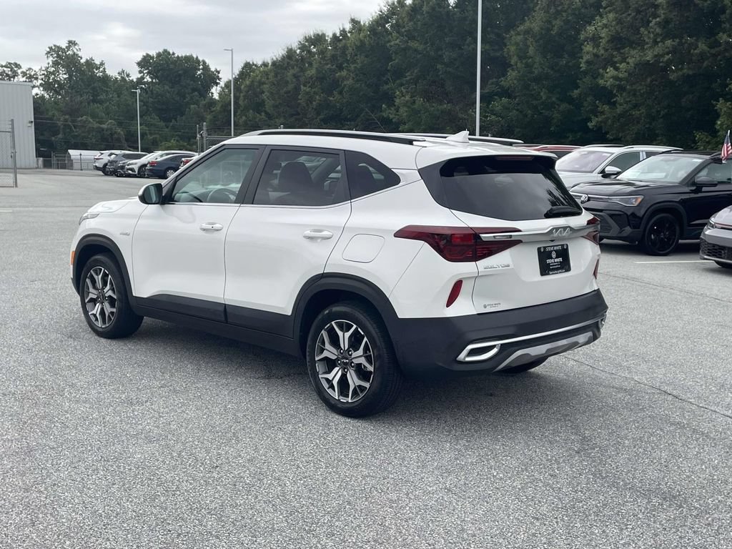 Used 2023 Kia Seltos EX AWD/4WD image 5