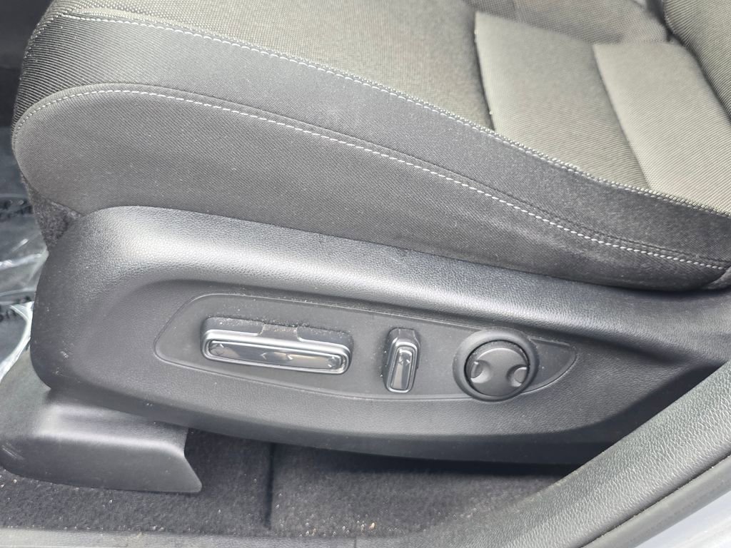 Used 2024 Honda CR-V EX image 17