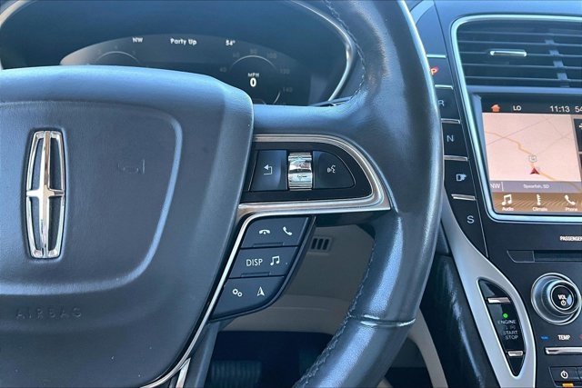 Used 2019 Lincoln Nautilus Reserve image 12