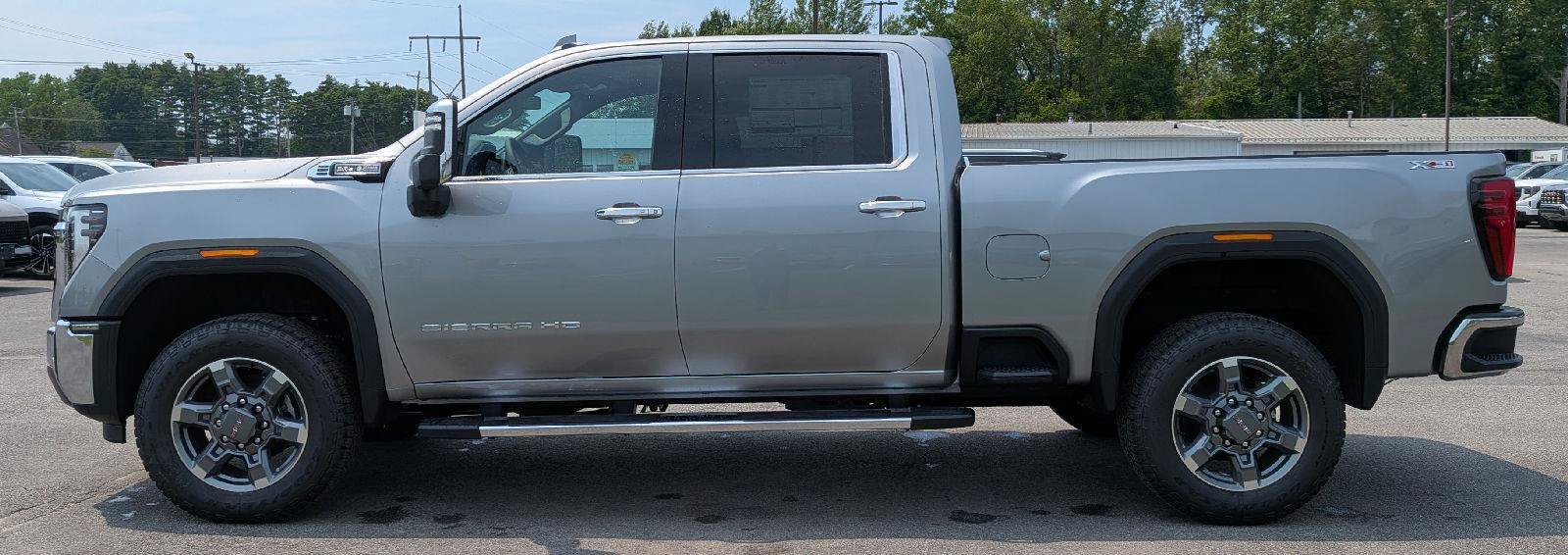 New 2026 GMC Sierra 2500 SLT w/ SLT Premium Package AWD/4WD image 6